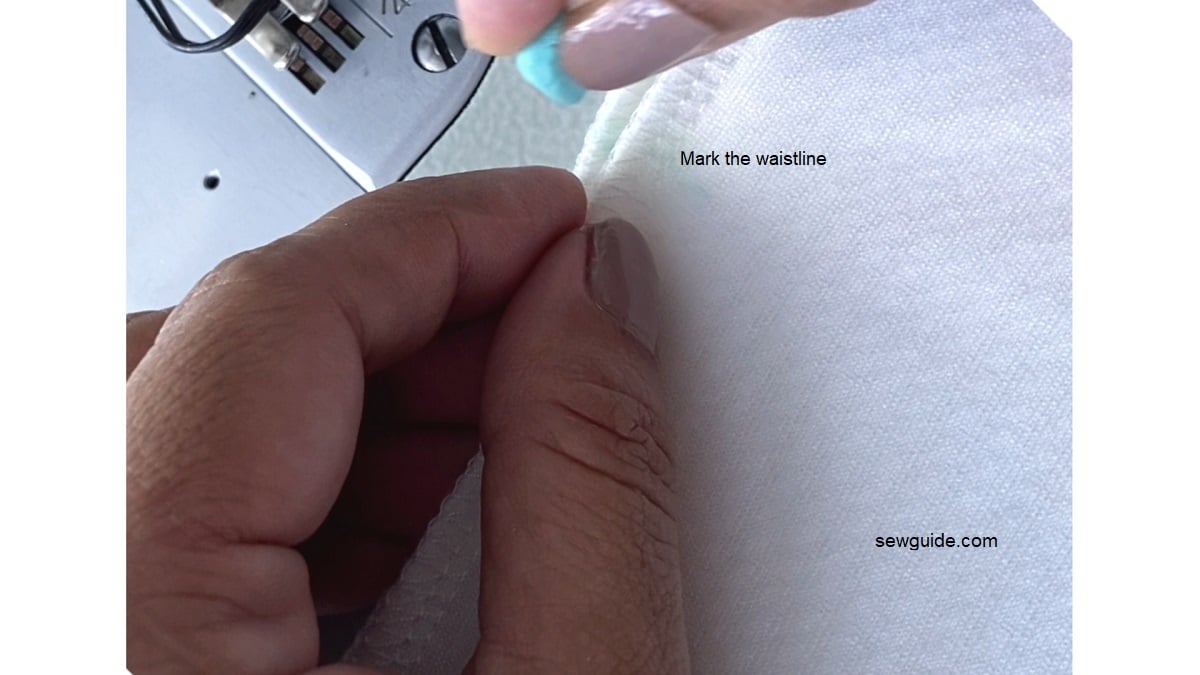 mark the waistline on the top