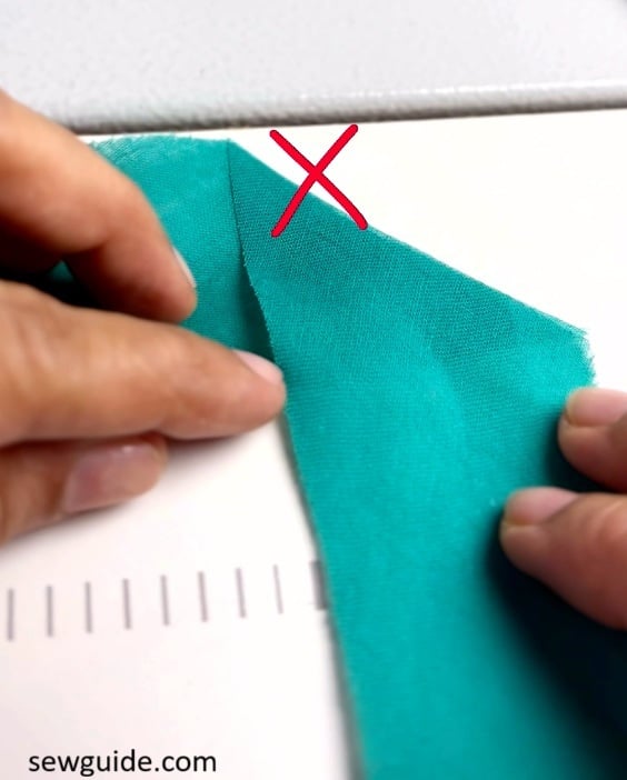 do not keep the fabric strips like this