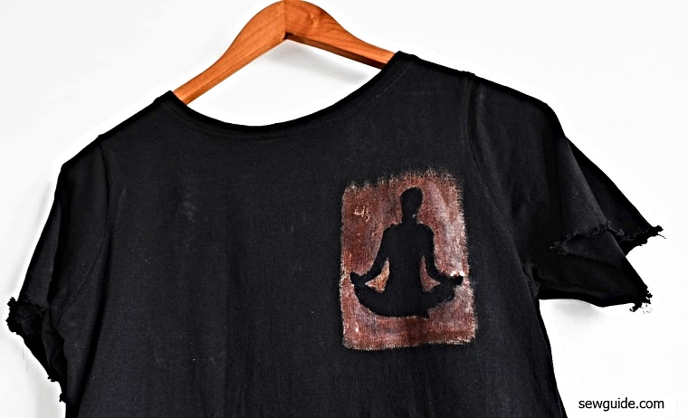 change the look of black tshirt