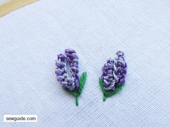 cast on stitch with variegated thread