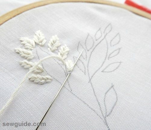 make fishbone stitches on the leaves