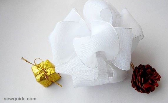 Make a puffy christmas bow