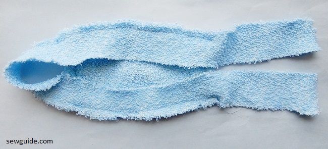 sew the binding all around the maske fabric