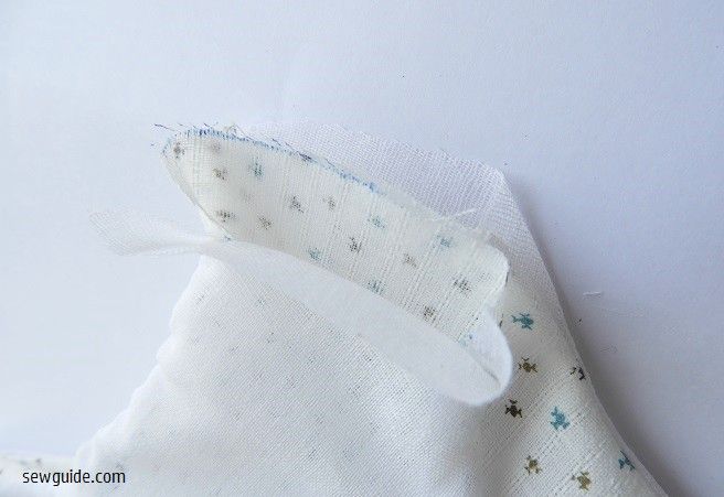 Seperate the shoulder edges and join the outer to outer