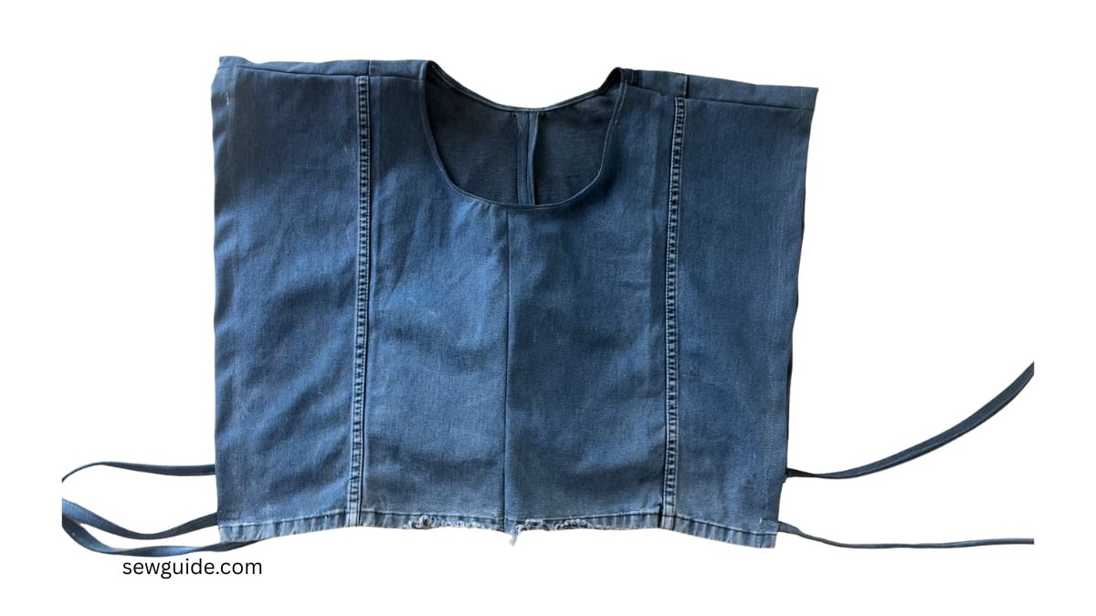 the ties joined to the top