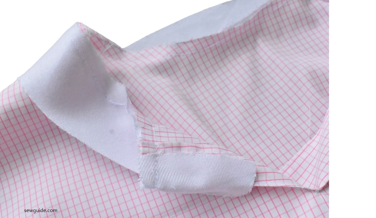binding a neckline with bias tape