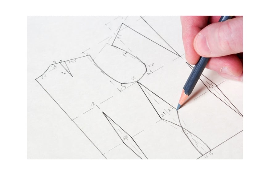 drawing the sewing patternf for the garment
