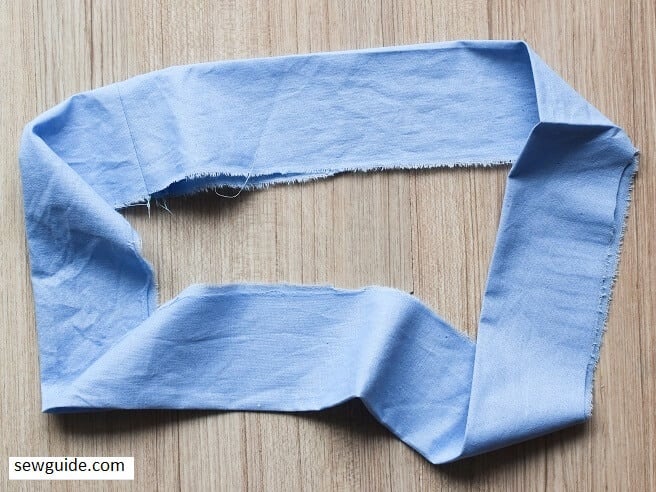 Cut out a top band ; sew into a tube