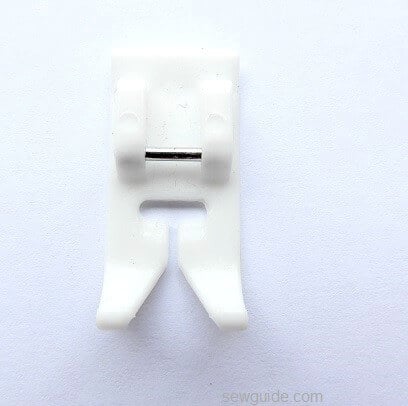 zigzag stitching presser foot