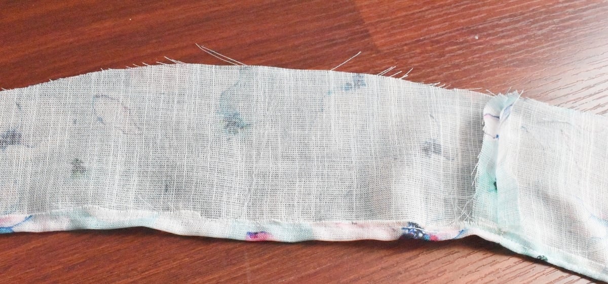 finish the edge of the shawl collar facing