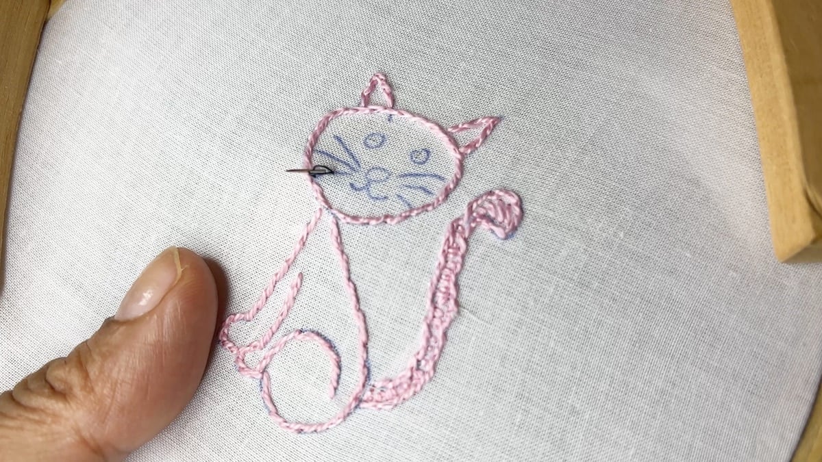 split stitch -needle splitting the thread