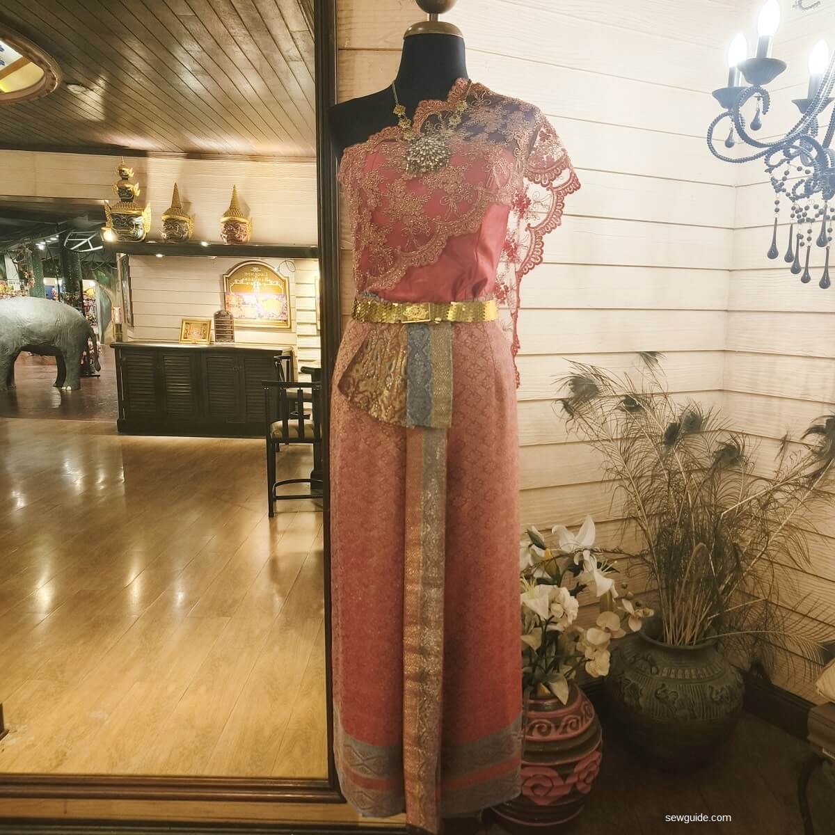 traditional costume in phuket fantasea show