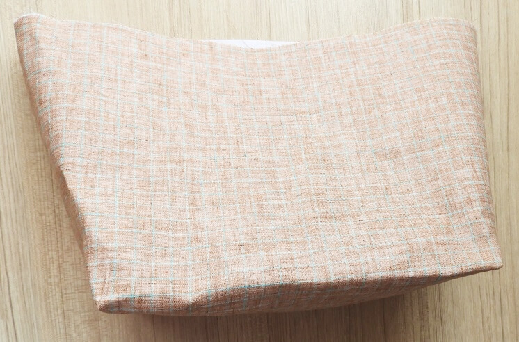 Made a flat bottom for the bag with boxed corner sewing