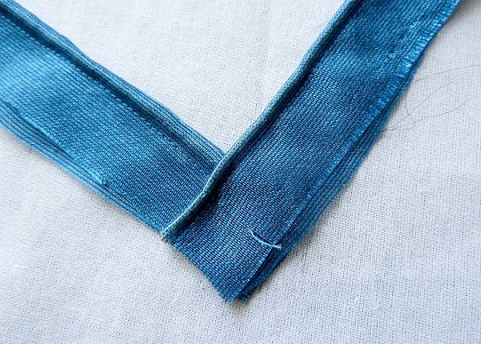 how to sew vneckline